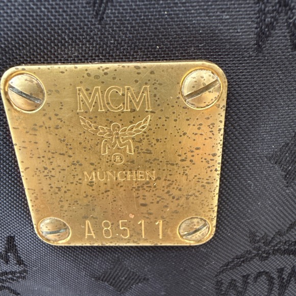 VTG MCM Black Jacquard‎ bucket bag Crossbody Purse Large Nylon & Leather Germany - Picture 2 of 16